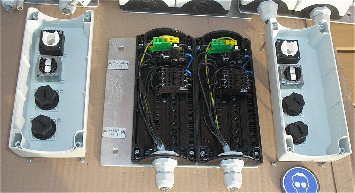 hq4 2x Gehäuse AP Aufputz 4fach Siemens 3SB Schlüsselschalter LED 24V UC