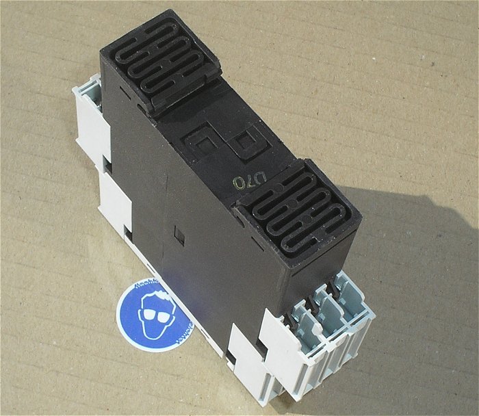 hq2 Zeitrelais 24V AC DC 0,5s-100h Siemens 3RP1505-1AP30 EAN 4011209320062