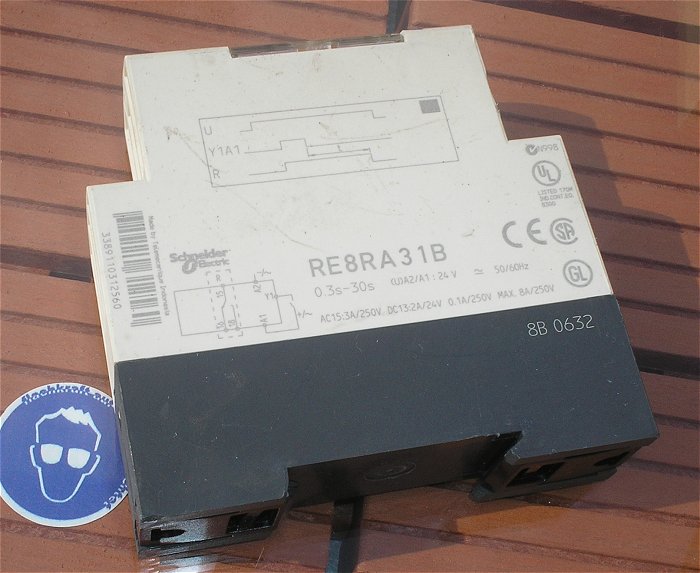 hq4 Relais Zeitrelais 24V Volt AC DC 0,3s-30s Telemecanique RE8RA31B EAN 3389110312560