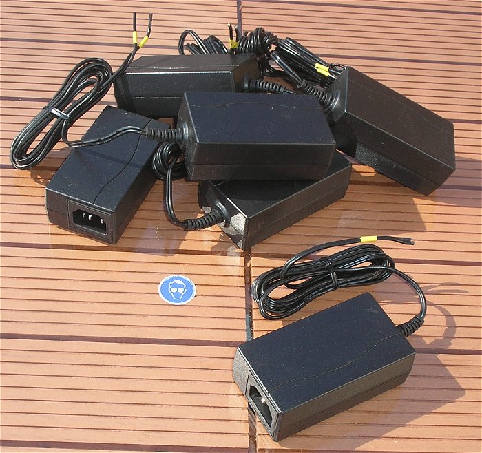 hq Netzteil Schaltnetzteil 230V Volt AC auf 5,2V DC 4,0A Ampere