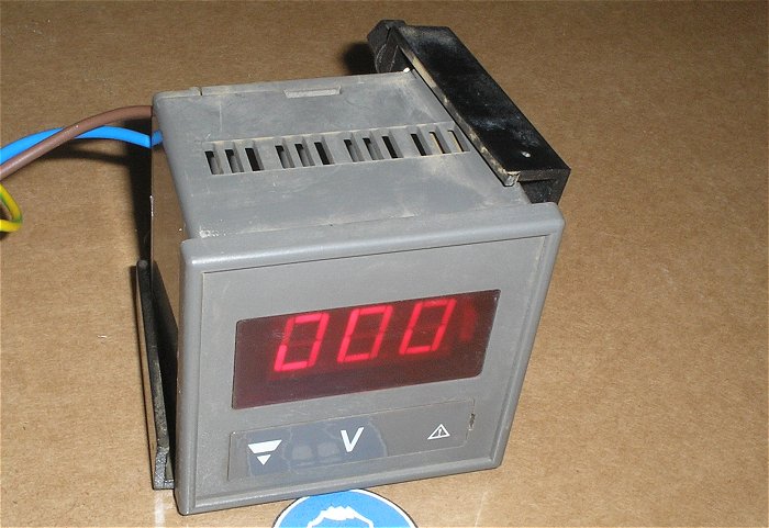 hq3 Prozessanzeige Anzeige Spannung V Carlo Gavazzi DI3-72 AV5.A.D.O. XX 230V Volt AC