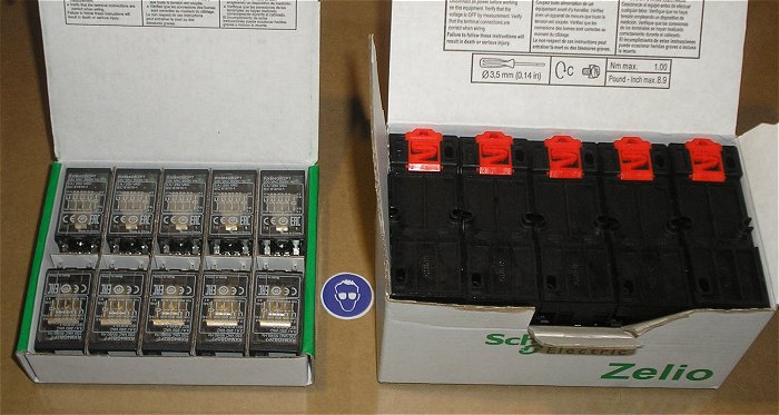 hq5 Relais 230V AC 4xUM Schneider Electric RXM4GB2P7 + Sockel RXZE2M114