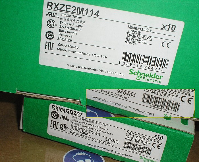 hq6 Relais 230V AC 4xUM Schneider Electric RXM4GB2P7 + Sockel RXZE2M114