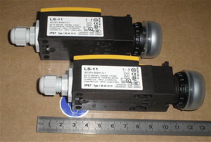 hq2 2x Taster Drucktaster 1S1Ö spritzwassergeschützt Moeller LS-11