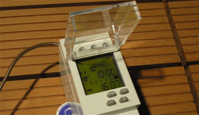 hq1 Schaltuhr Zeitschaltuhr 230V Volt AC 1xUM für Hutschiene Siemens 7LF4512-0