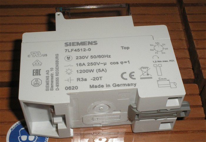 hq2 Schaltuhr Zeitschaltuhr 230V Volt AC 1xUM für Hutschiene Siemens 7LF4512-0