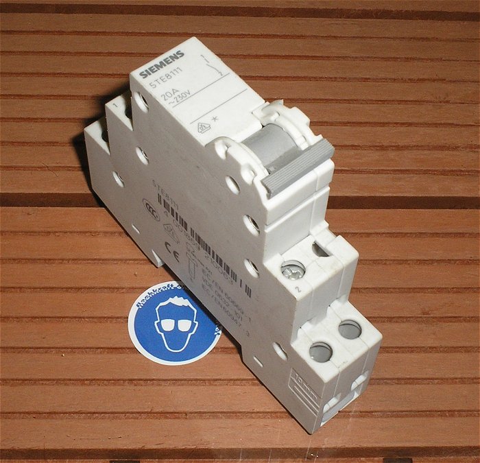 hq Schalter 230V AC 20A Ampere LS-Bauform für Hutschiene Siemens 5TE8111 EAN 4001869210063