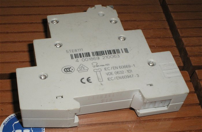hq1 Schalter 230V AC 20A Ampere LS-Bauform für Hutschiene Siemens 5TE8111 EAN 4001869210063