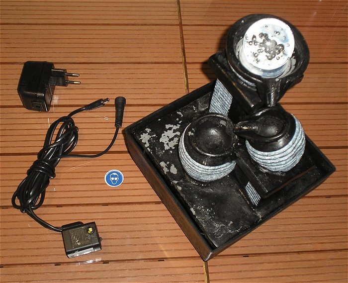 hq Zimmerbrunnen mit 12V Volt Pumpe und LED Beleuchtung Renkforce 1233679