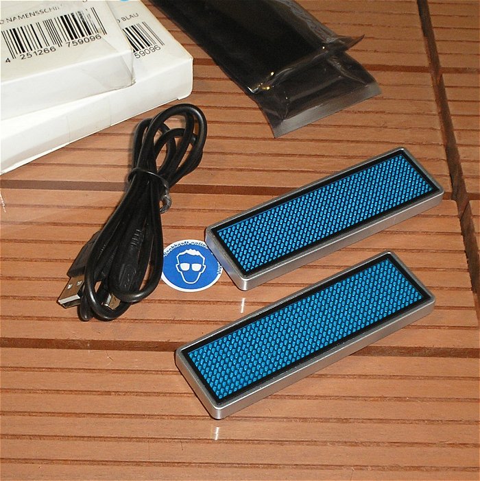 hq 2 Stück LED Namensschild blau 44x11 Pixel 93x30x6mm USB Sertronics EAN 4251266759096