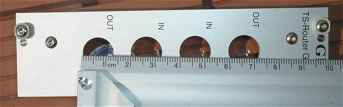 hq4 Teilblende Blende Taster Stecker Einbau ca 12mm Montageloch für 3HE Rack Alu