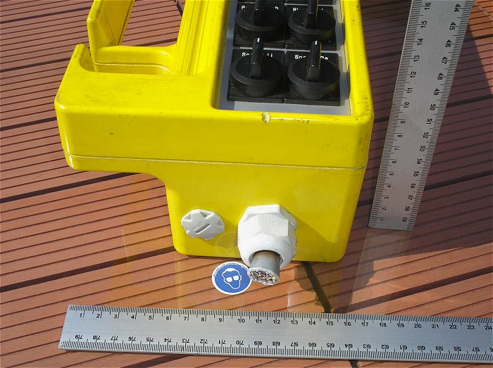 hq2 Bediengehäuse gelb Rose mit Taster Knebel Schließer Siemens 3SB3400-0B 0D