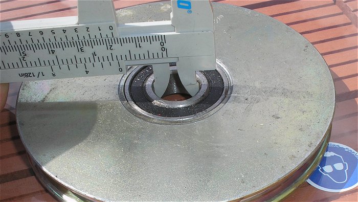 hq2 Umlenkrolle ca 11,7cm mit Kugellager 17mm innen Rolling Center Treviso Italy 5203RS 