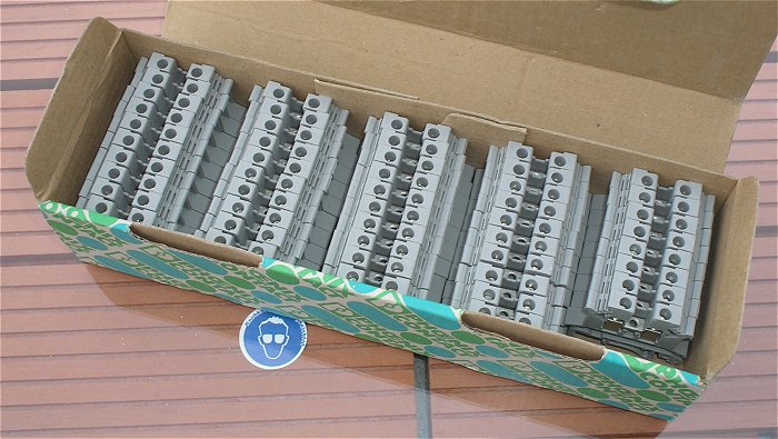 hq1 ca 48x Reihenklemmen 2,5mm² grau Phoenix Contact UK 2,5 B 3001035  EAN 4017918089788