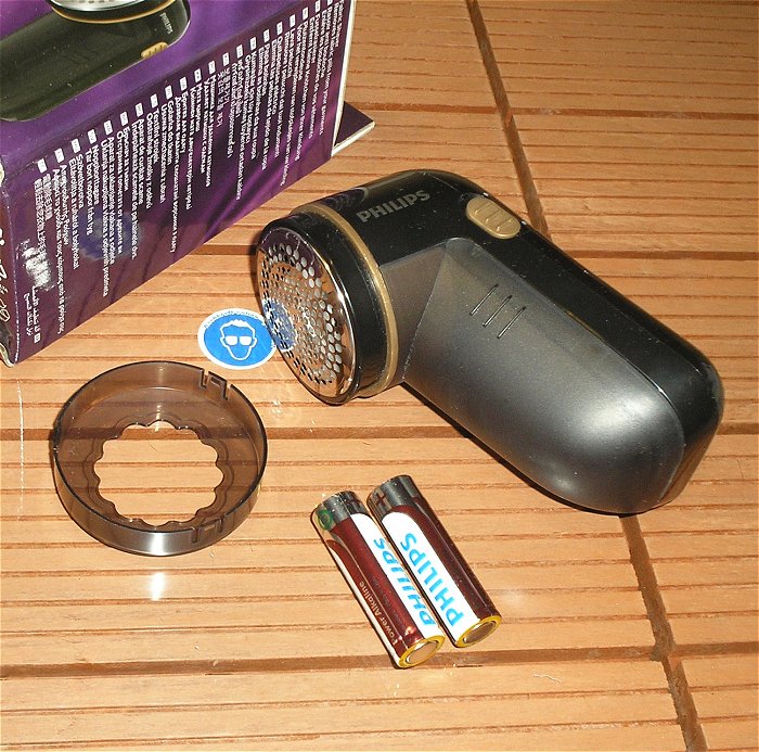hq Fusselrasierer Fusselentferner Batteriebetrieb 2x AA Philips GC026 80  EAN 8720389024962