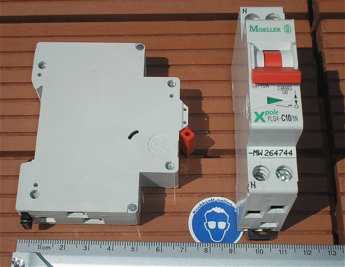 hq1 LS Leitungsschutzschalter C10 A Ampere 2polig Moeller PLG4-C10 N EAN 9007912304012