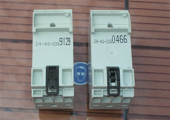 hq4 2x Schütz Installatationsschütz 230V Volt AC DC 4S Schließer ABB ESB 24-40