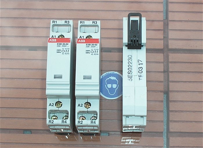 hq1 Schütz Installatationsschütz 230V Volt AC 2Ö Öffner ABB ESB 20-02 EAN 3471520263867