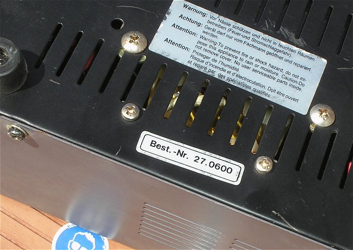 hq2 Netzteil Tischnetzteil 230V AC auf 13,8V DC 8A Ampere Spitze Monacor PS-136