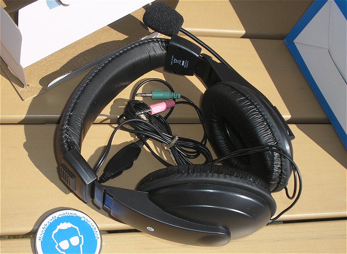 hq1 2x Headset Basetec 1x Gaming 1x Mipow BH323A USB 1x Plantronics EAN 5033588055730