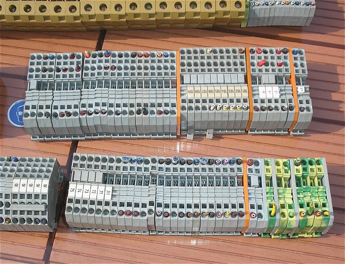 hq4 Posten ca 190x Reihenklemmen Sicherungsklemmen Trennklemmen Wago Weidmüller