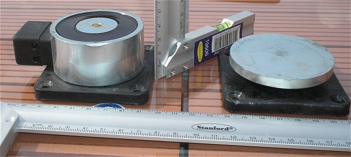 hq3 Türhaftmagnet Haftmagnet Elektromagnet 24V Volt DC VDC 700N 1,5W + Gegenplatte