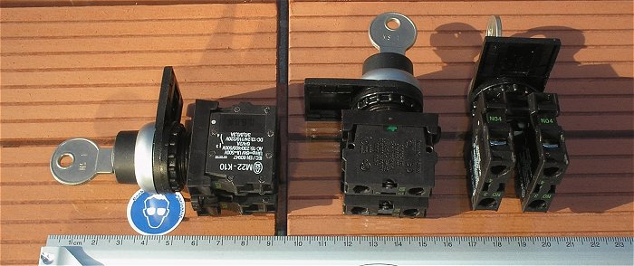 hq1 ein Schlüsselschalter mit 2x Moeller M22 K10 1S Schließer + 1x Schlüssel MS 1