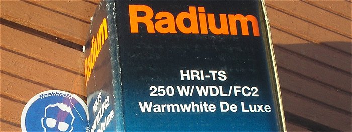 hq6 2x Radium HRI-T 250W D Pro daylight E40 4008597186899 1x HRI-TS WDL FC2 4008597188909