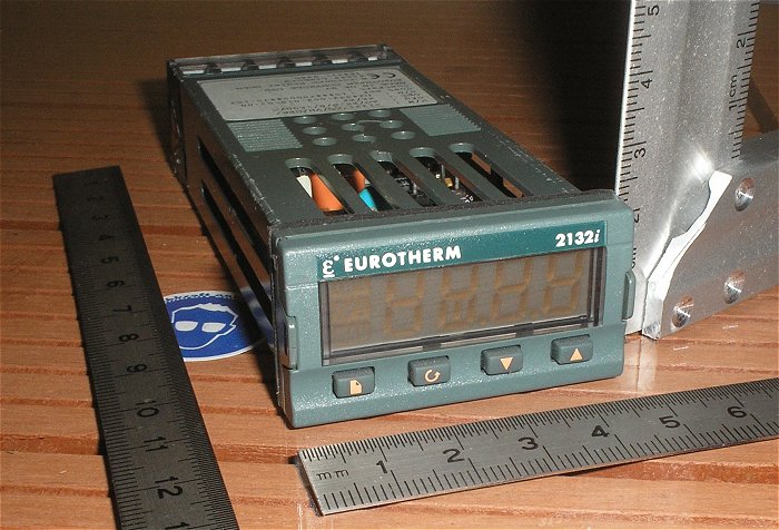 hq4 Regler Temperaturregler 230V Volt AC 0-10V 0-20mA Eurotherm 2132i