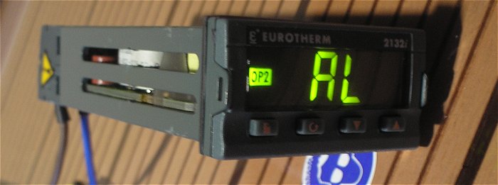 hq6 Regler Temperaturregler 230V Volt AC 0-10V 0-20mA Eurotherm 2132i