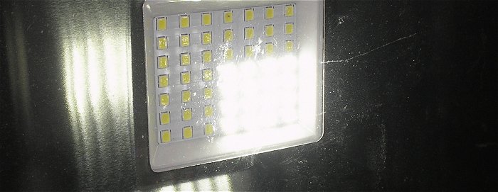 hq4 LED Fluter Scheinwerfer Flutlicht Strahler 230V Volt AC 50W weiß Goobay 44532