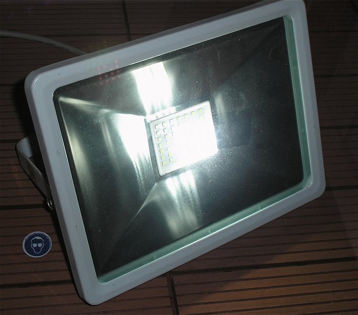 hq2 LED Fluter Scheinwerfer Flutlicht 230V Volt AC 50W weiß Goobay 44532