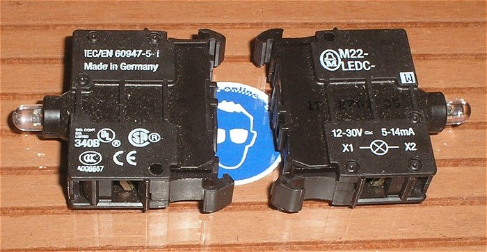 hq4 Bauteile Moeller 6x M22-KC10 1x M22-KC01 2x M22-LEDC-W 12-30V 1x Eaton M22-K10