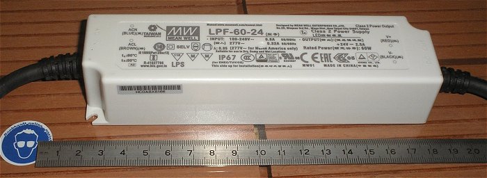 hq2 Netzteil Schaltnetzteil 230V Volt AC auf 24V DC 2,5A Ampere Meanwell MW LPF-60-24